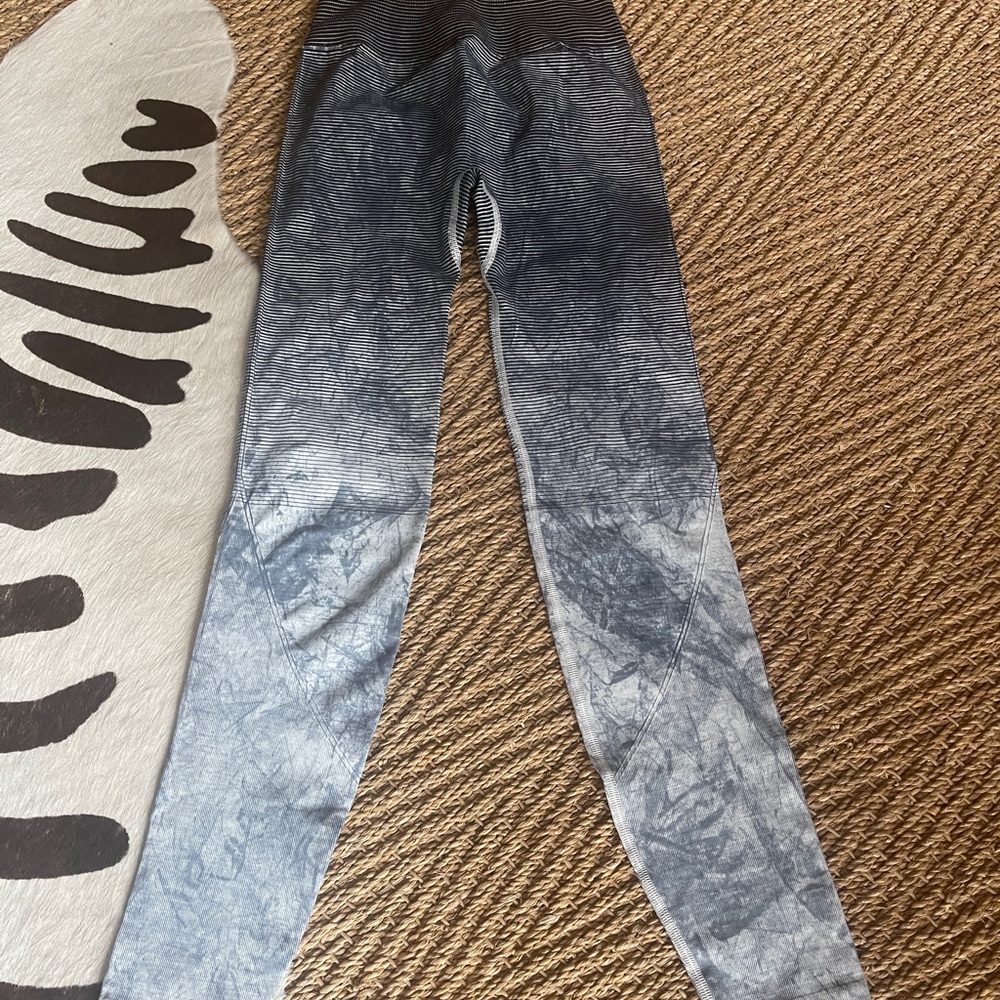 lululemon leggings size 4 25” length